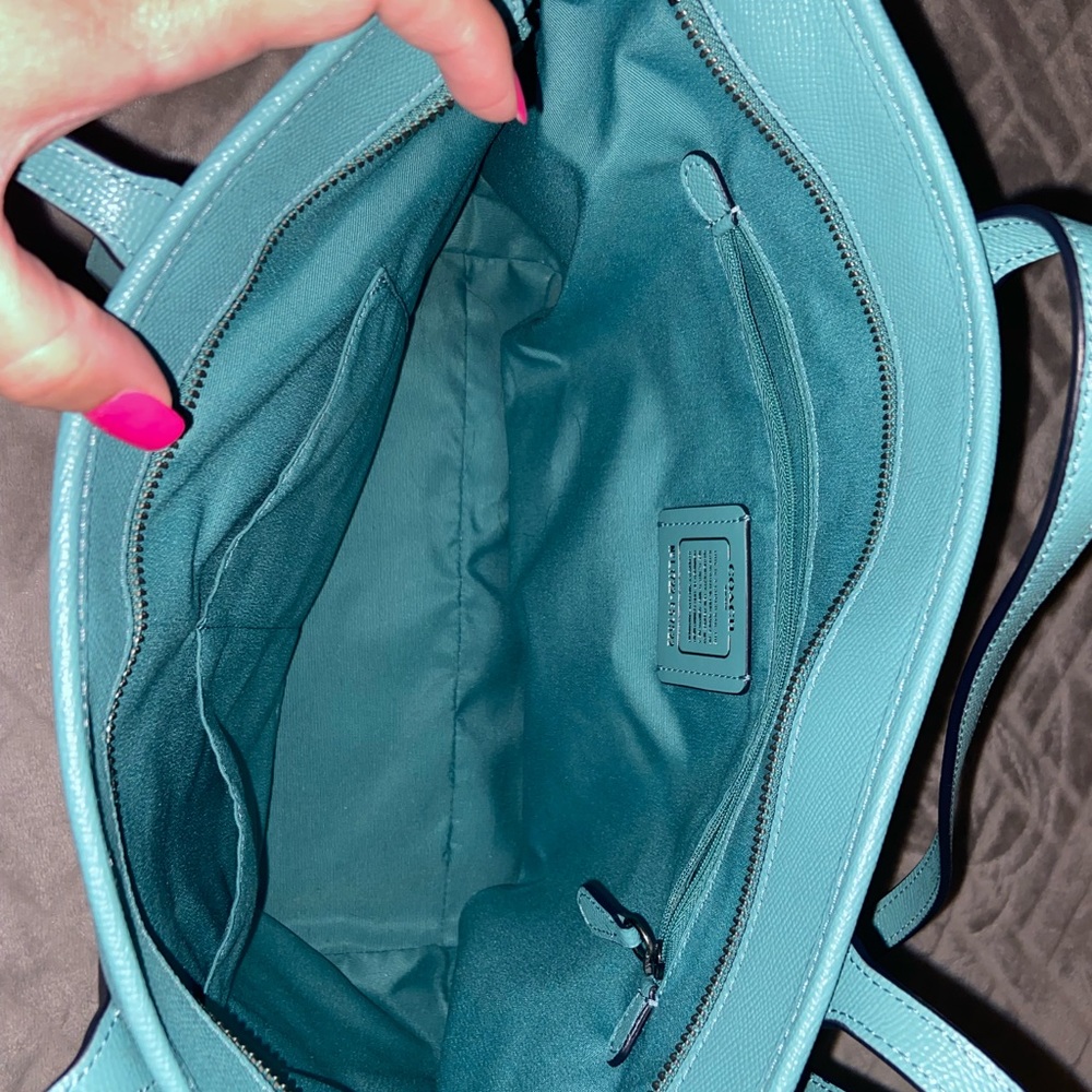 COACH TOTE - - Picture 3 of 8